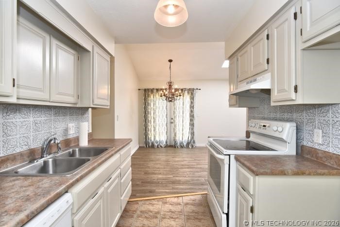 6105 S Vancouver Avenue Property Photo 7
