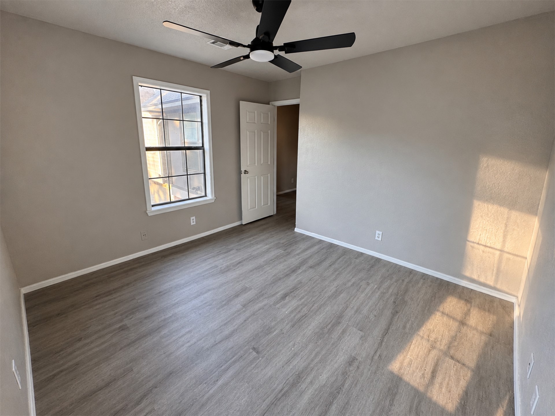 6204 S Trenton Court Property Photo 14