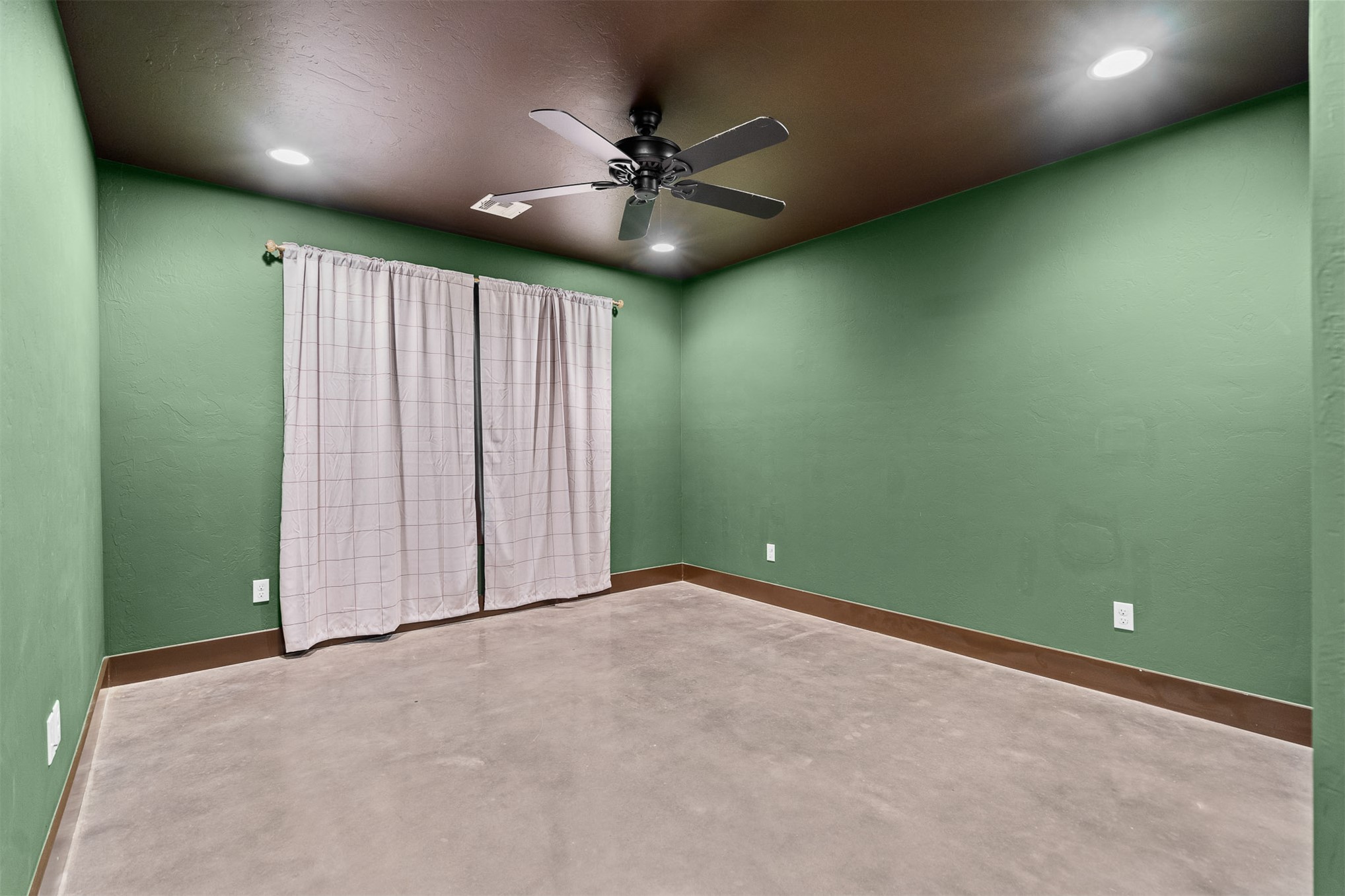 805 Mclish Street Property Photo 23
