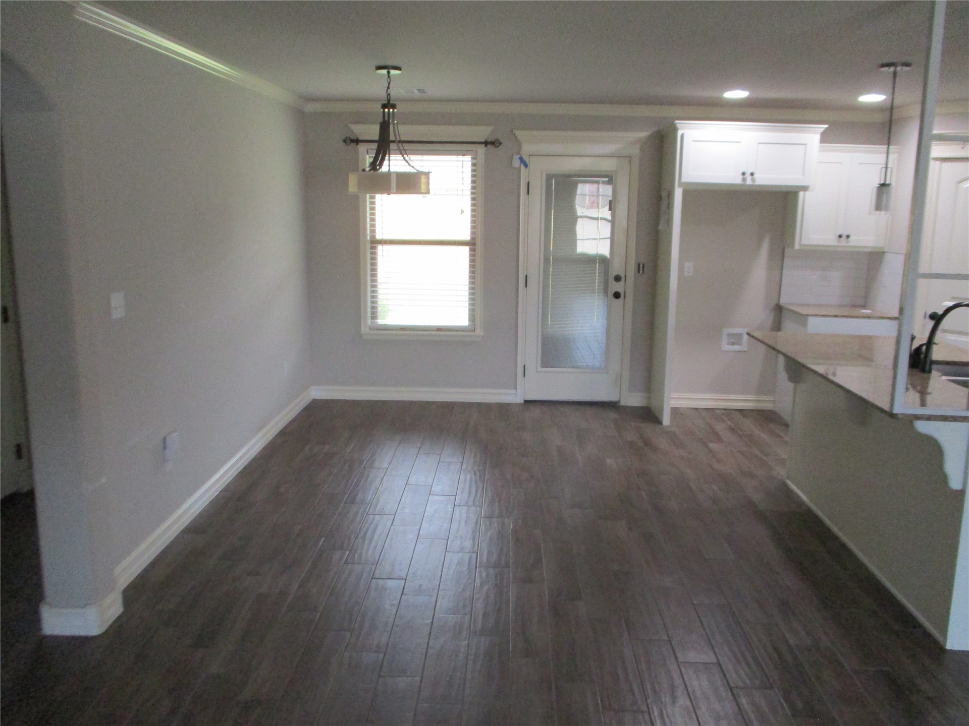 1008 Midway Road Property Photo 5