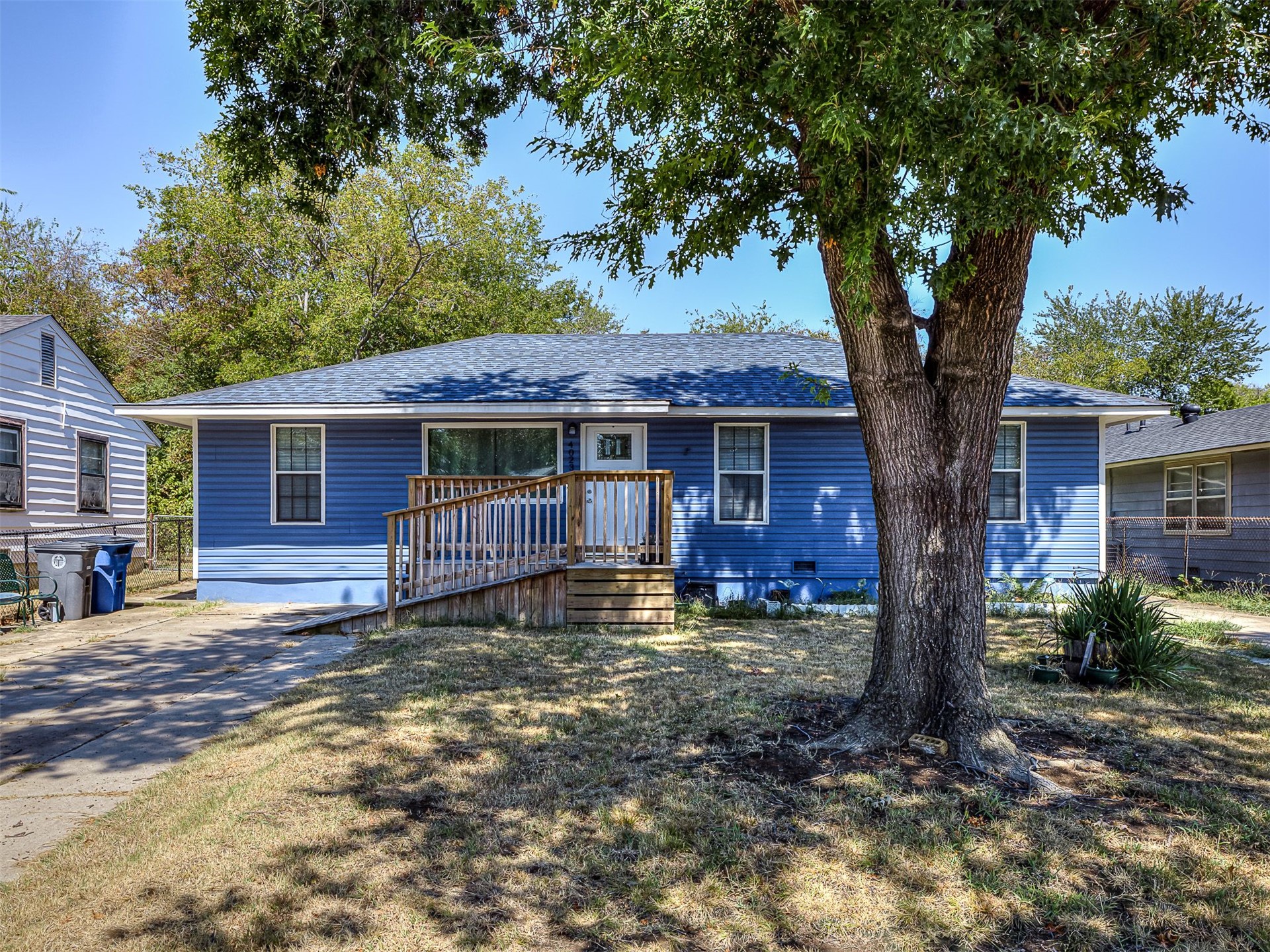 4023 E Virgin Street