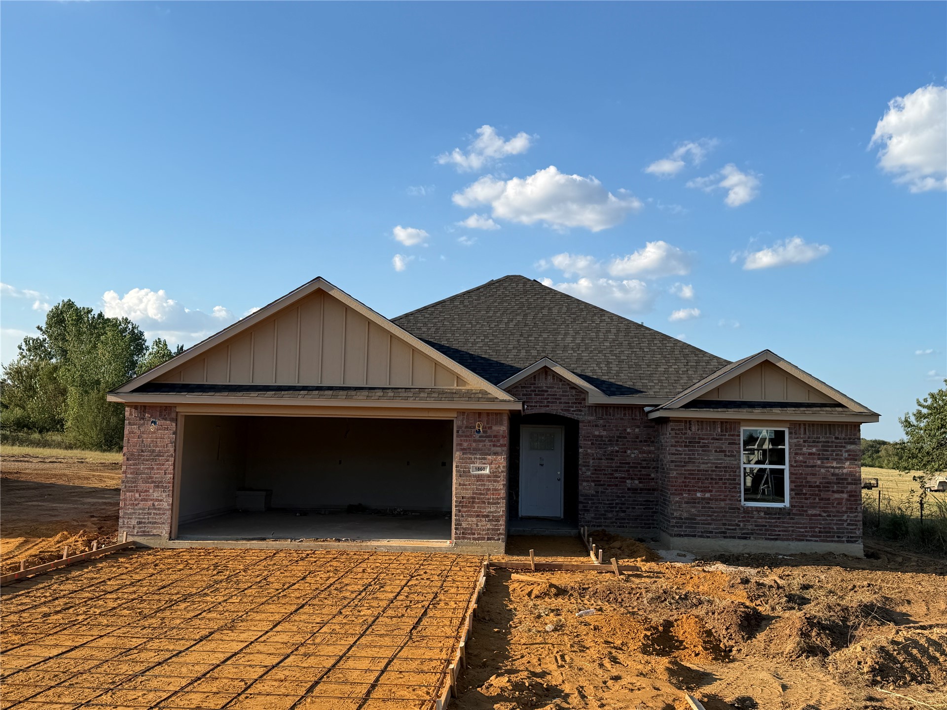 1860 Silo Road Property Photo 1