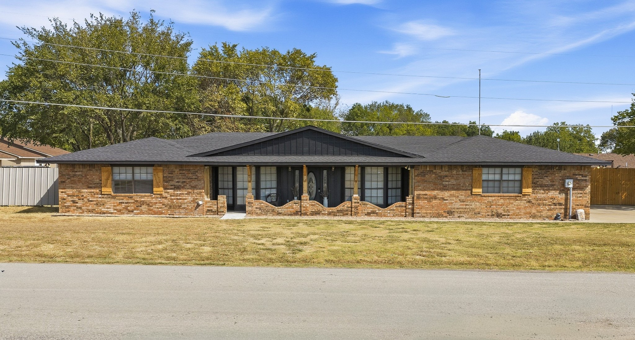 1370 Lincoln Property Photo 1