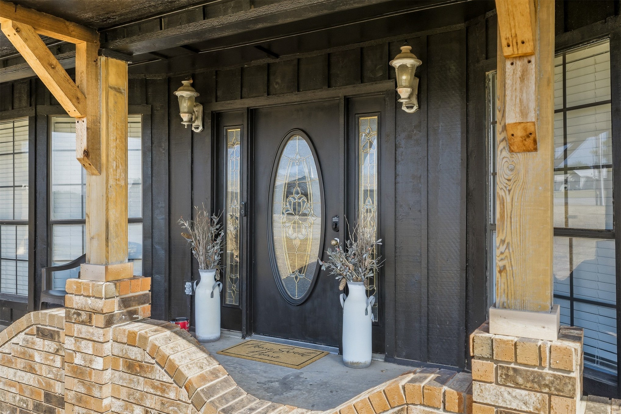 1370 Lincoln Property Photo 3