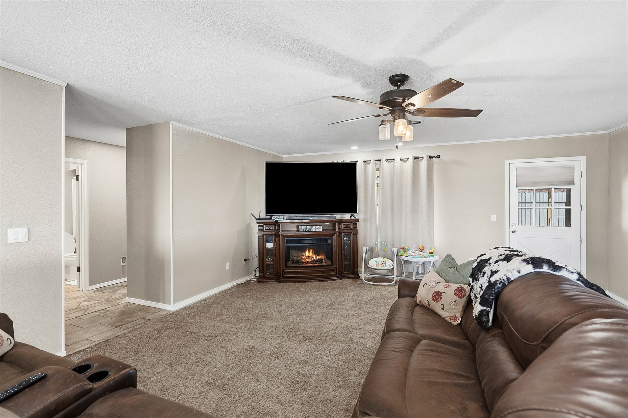 1370 Lincoln Property Photo 10