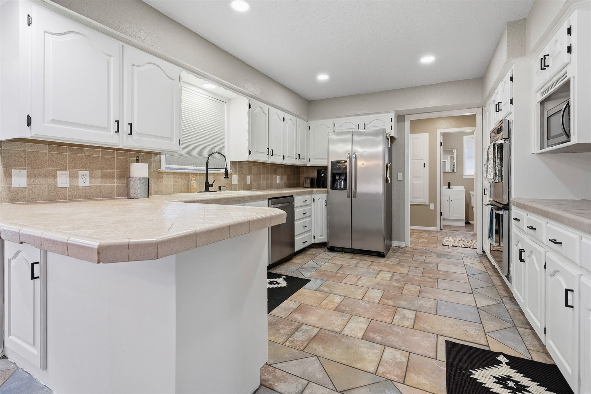 1370 Lincoln Property Photo 15