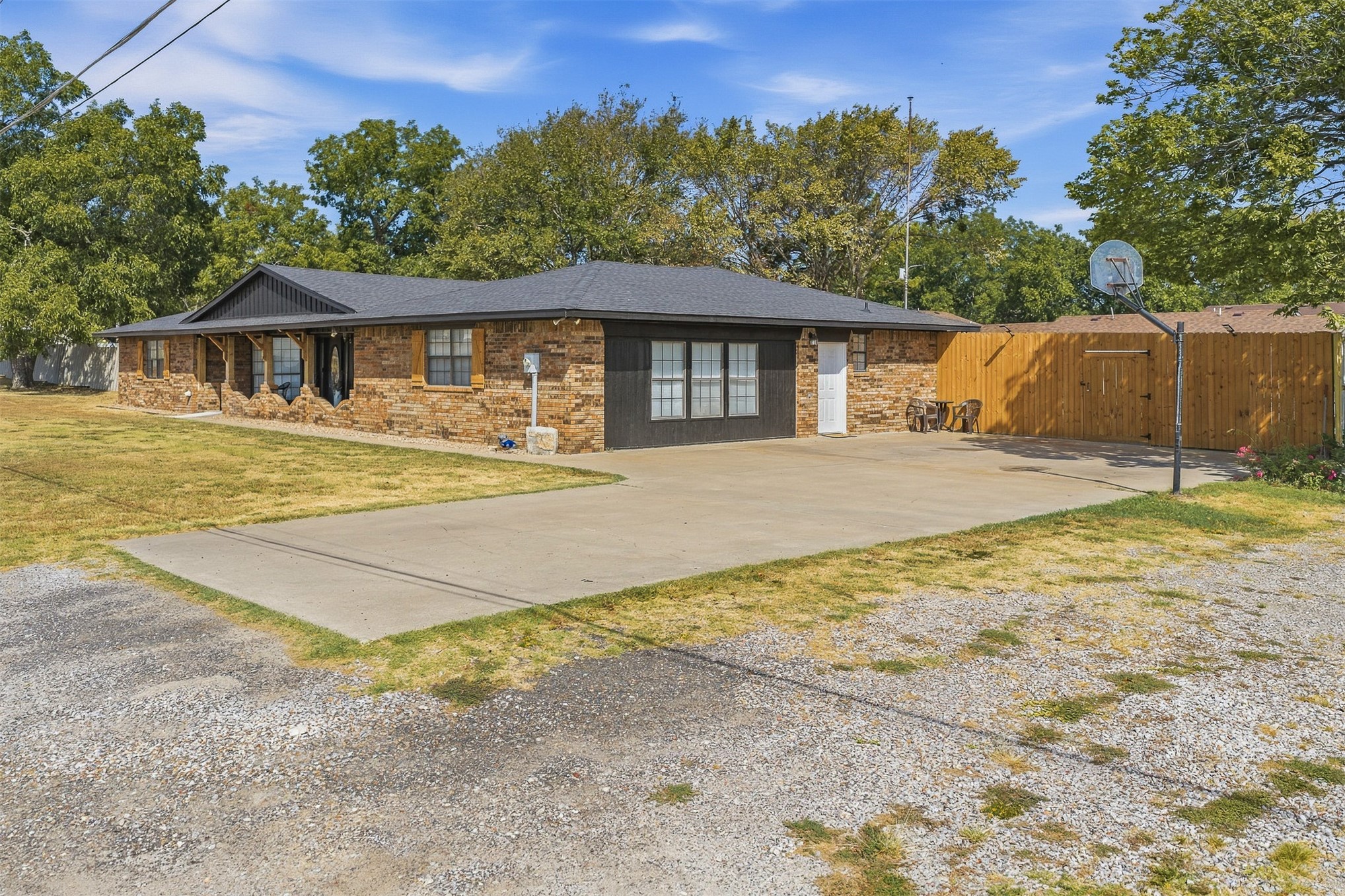 1370 Lincoln Property Photo 43