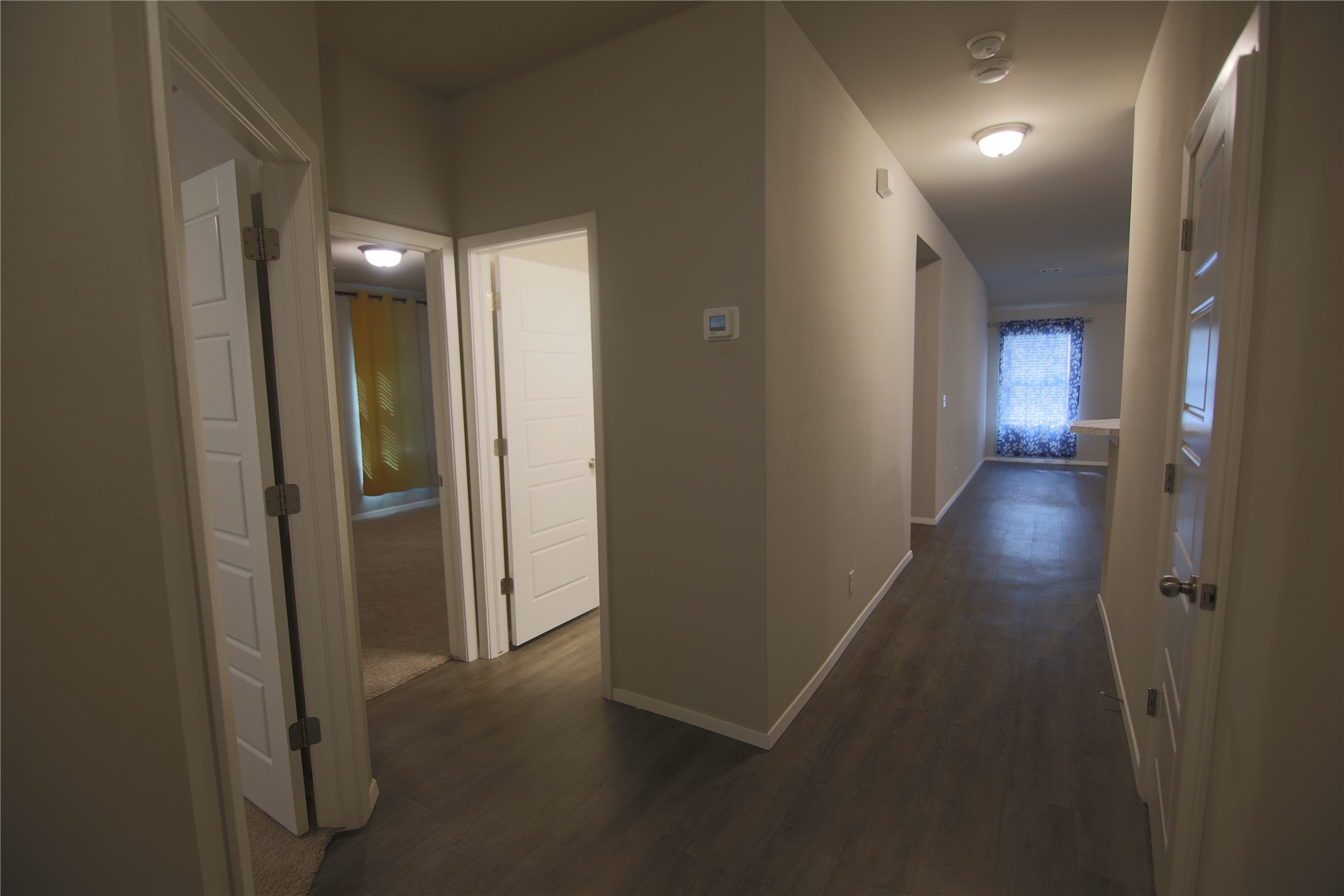 14202 N 74 East Avenue Property Photo 3
