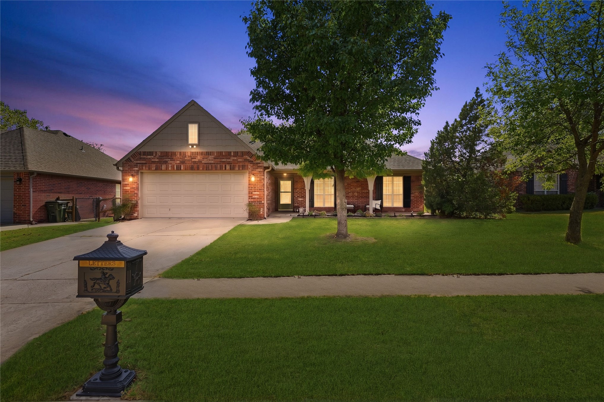 15318 E 89th Court N Property Photo 1