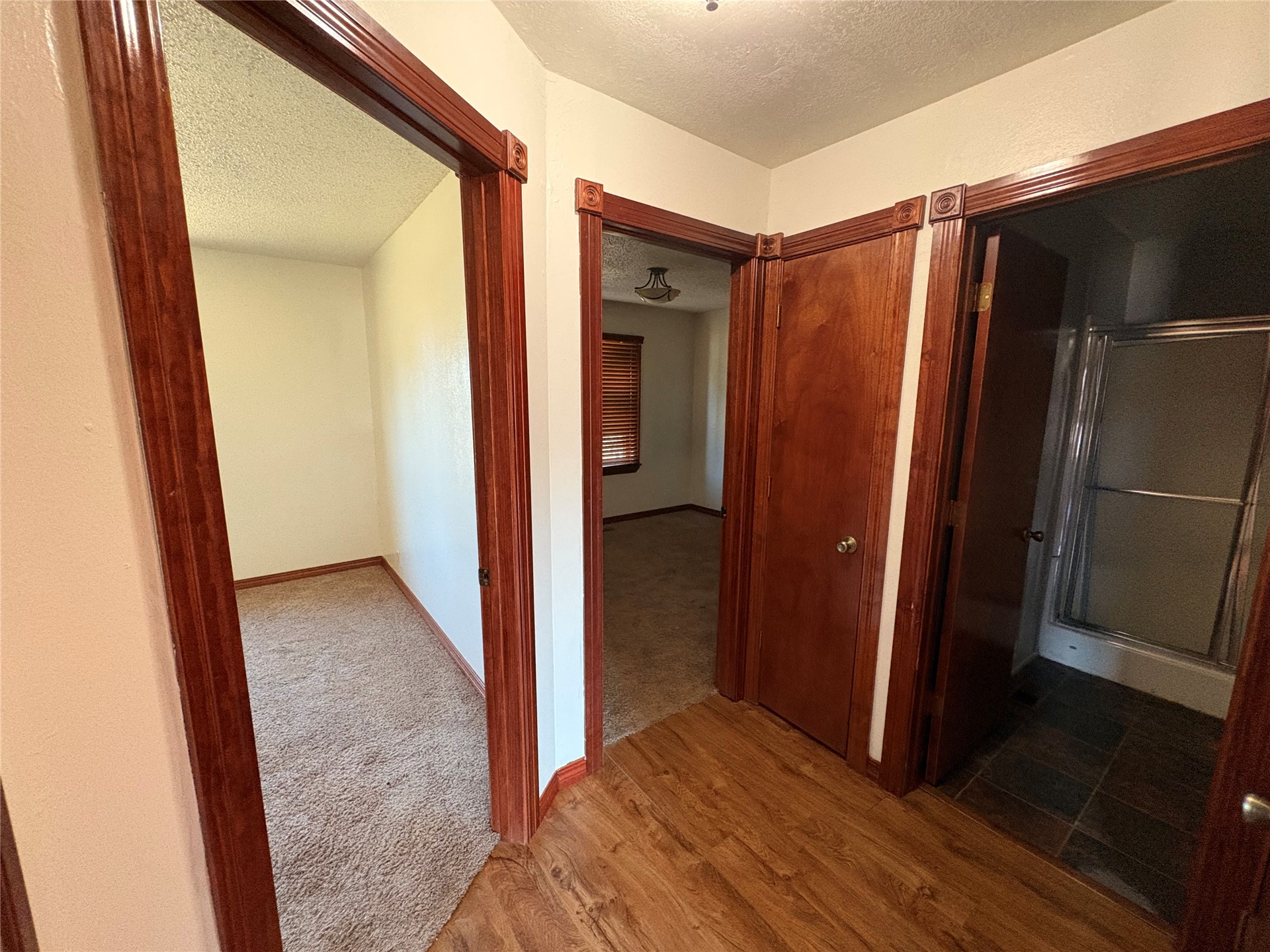 107 N Walker Property Photo 11