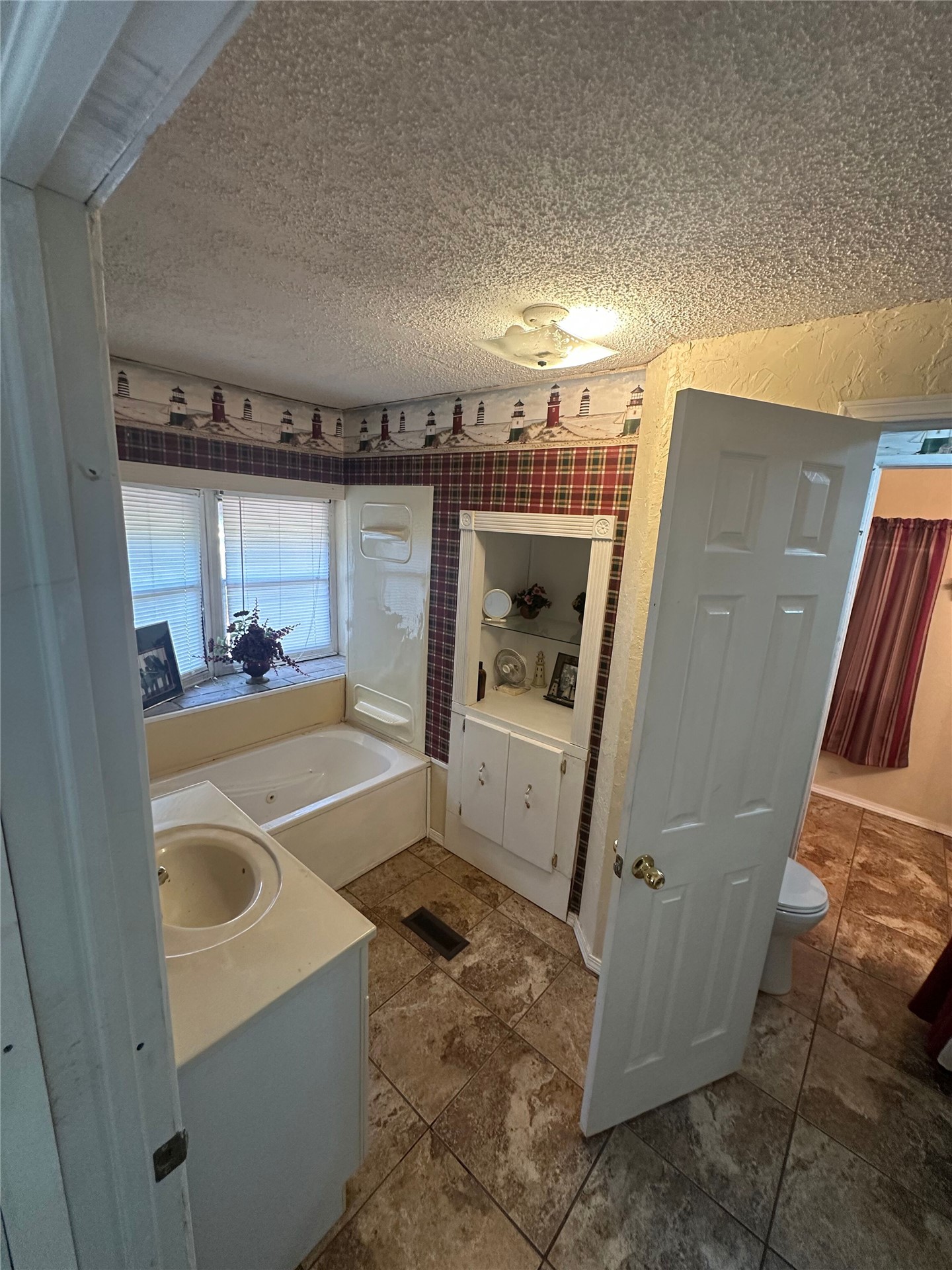 10691 Pin Oak Property Photo 21
