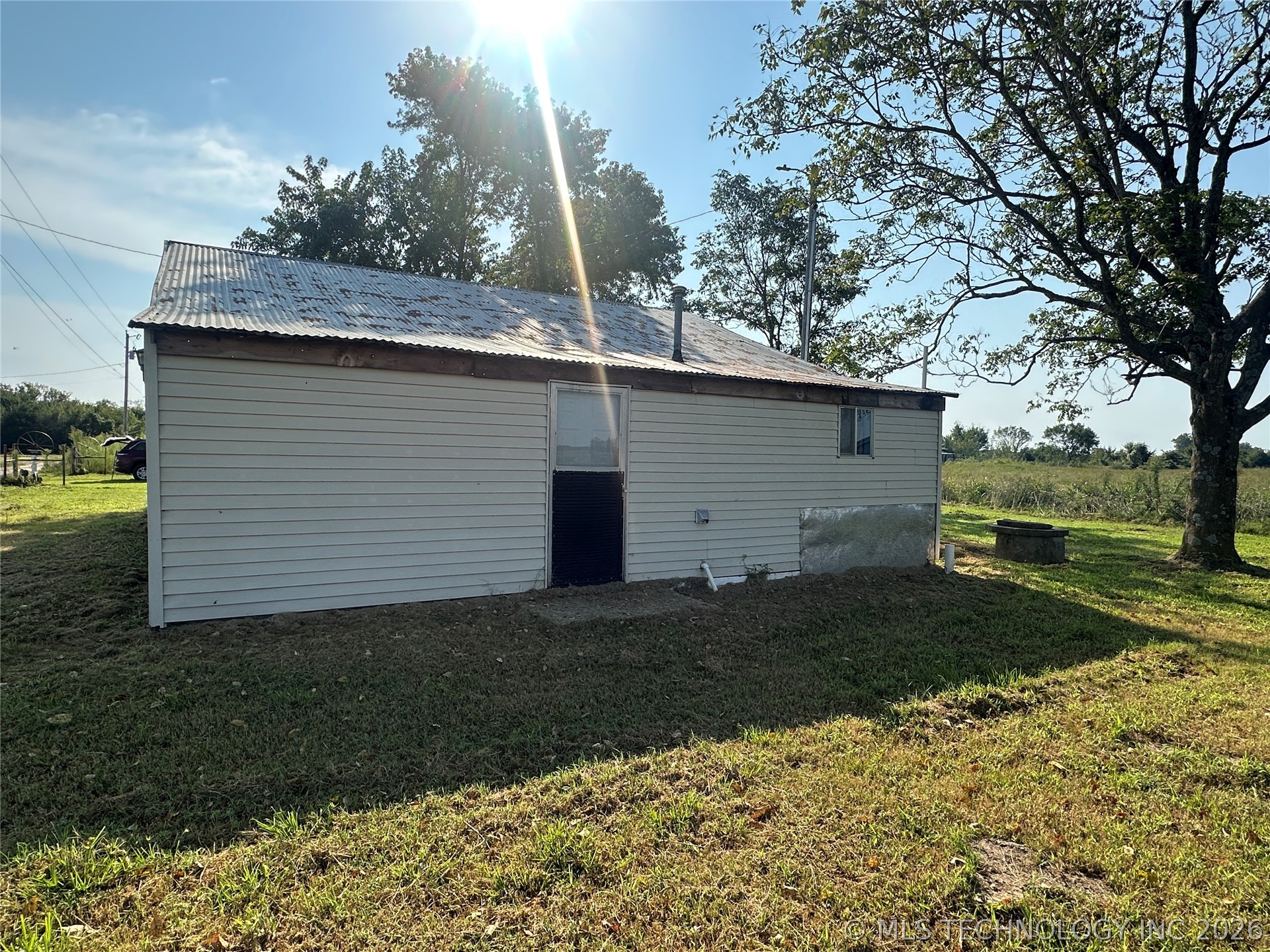 410800 E 1135 Road Property Photo 3