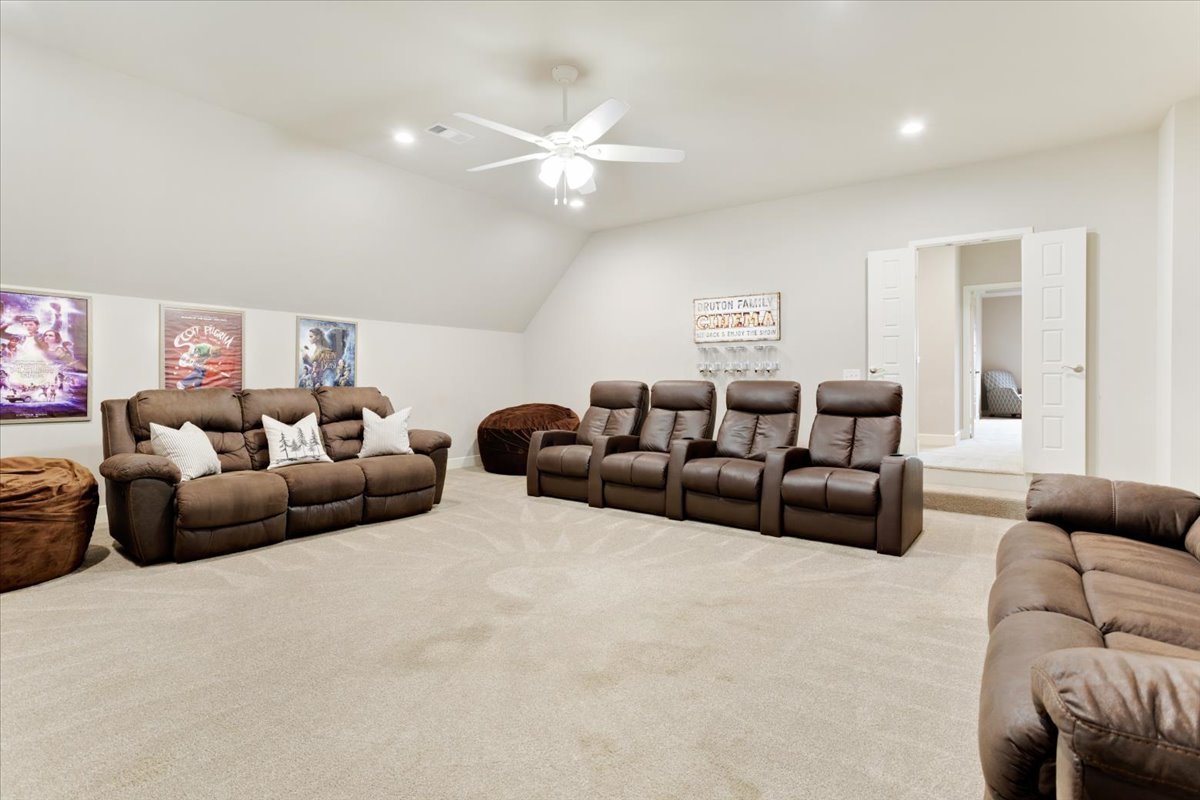 3307 Castle Court Property Photo 41