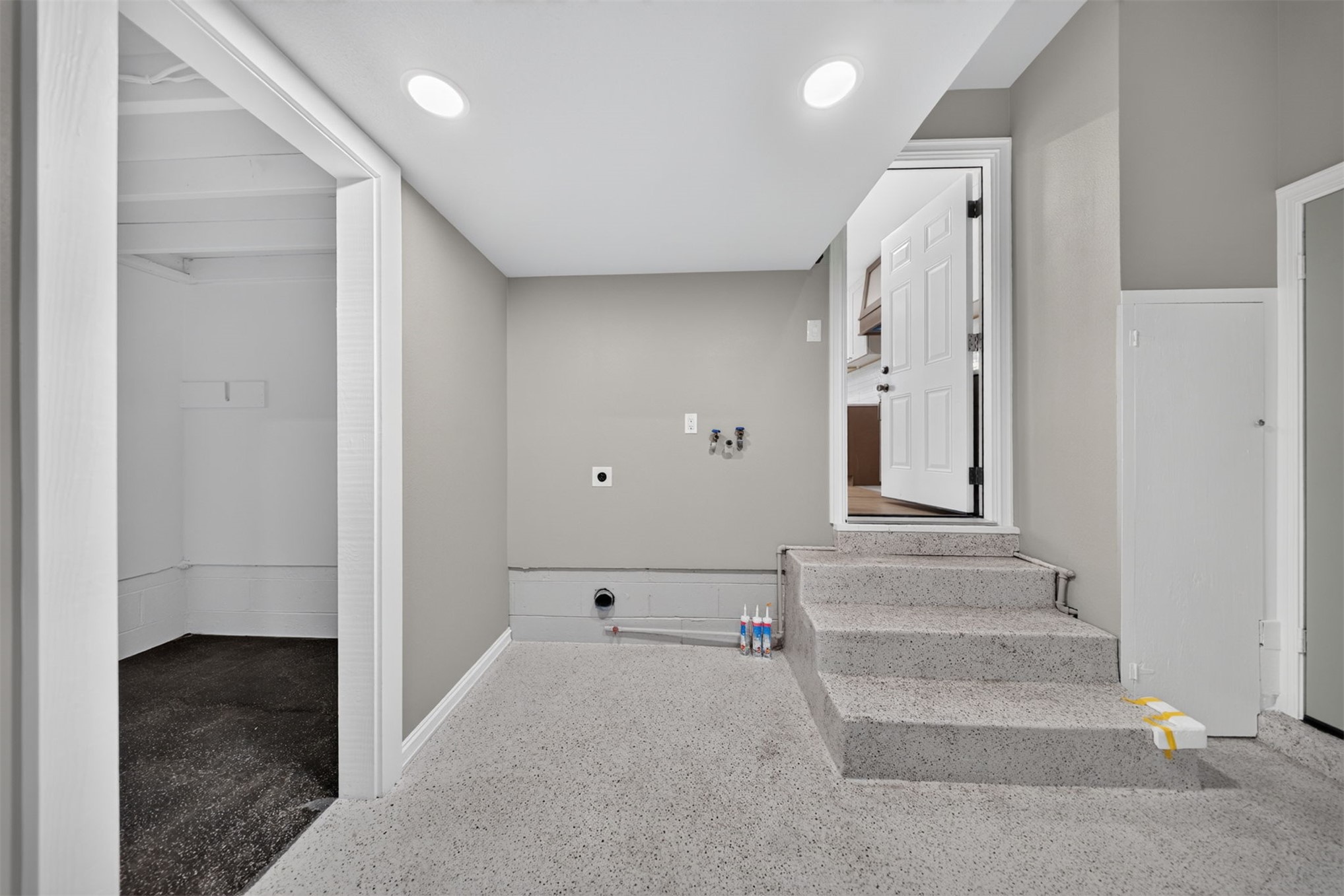 2176 S 77th East Avenue Property Photo 17