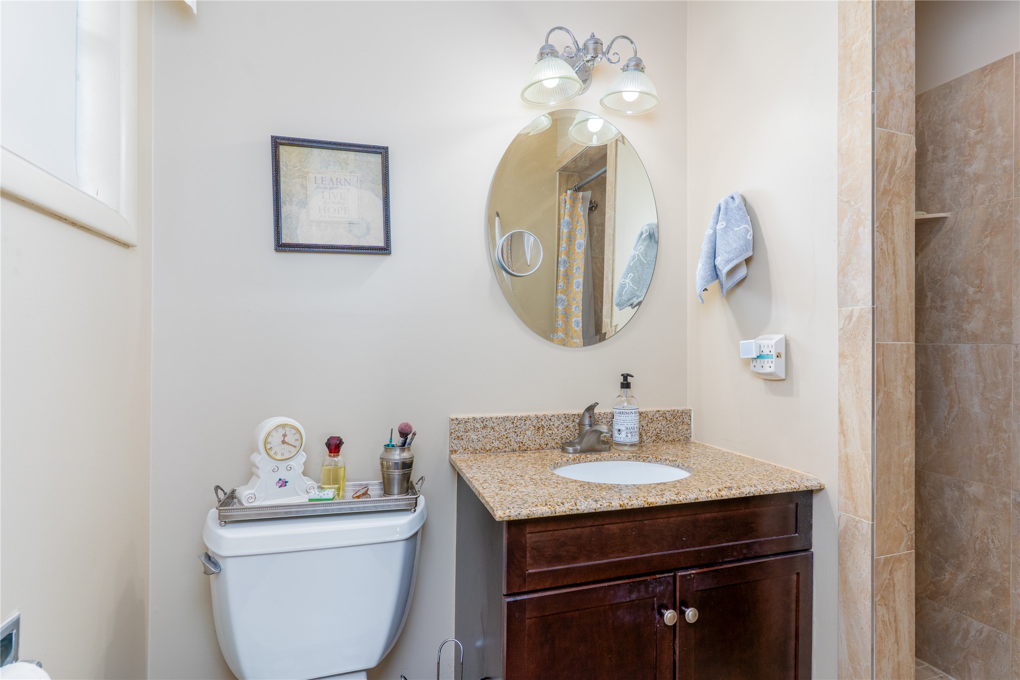 5428 E 24th Street Property Photo 10
