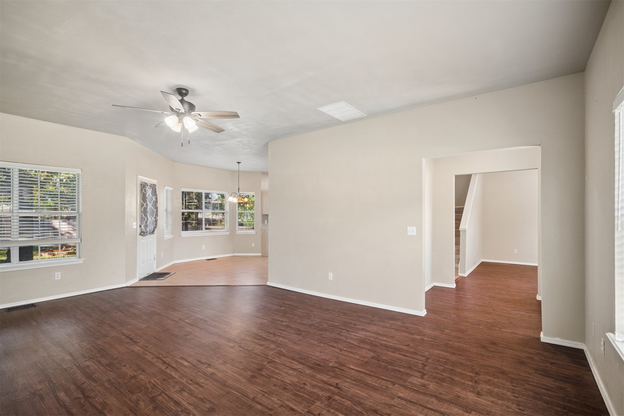 3726 S Rolling Oaks Drive Property Photo 10