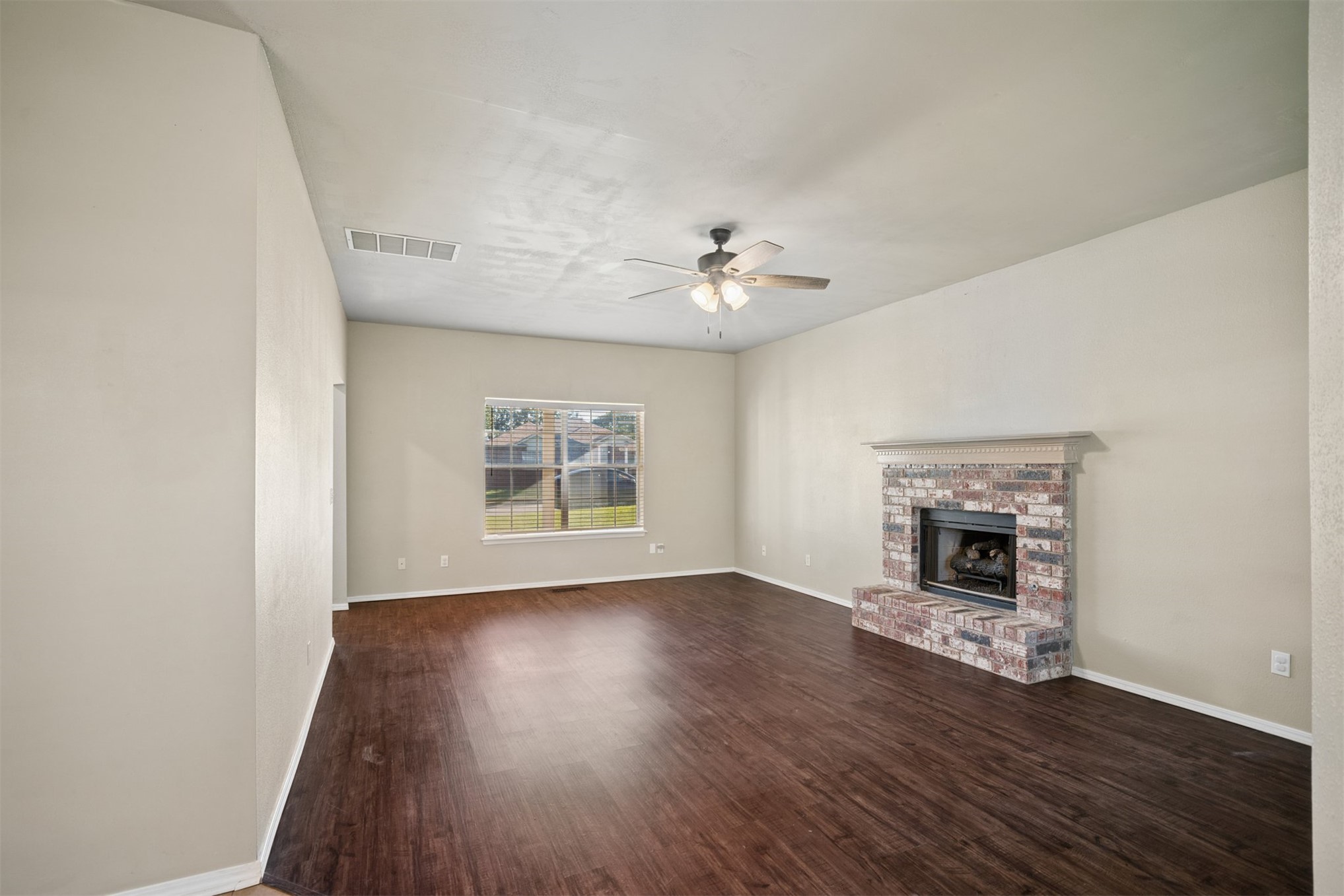 3726 S Rolling Oaks Drive Property Photo 13