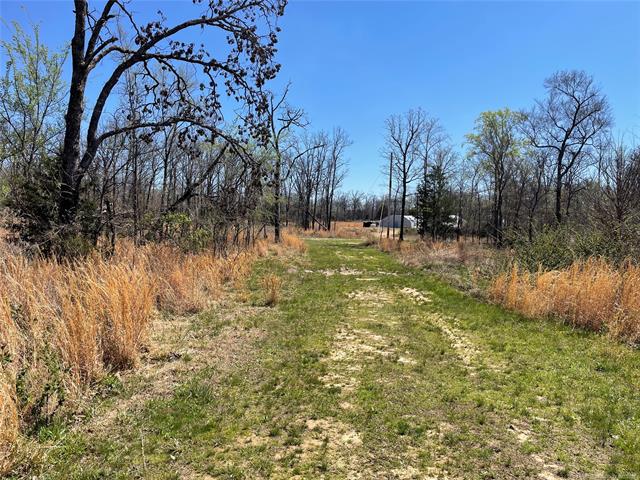 32350 559 Road Property Photo 1