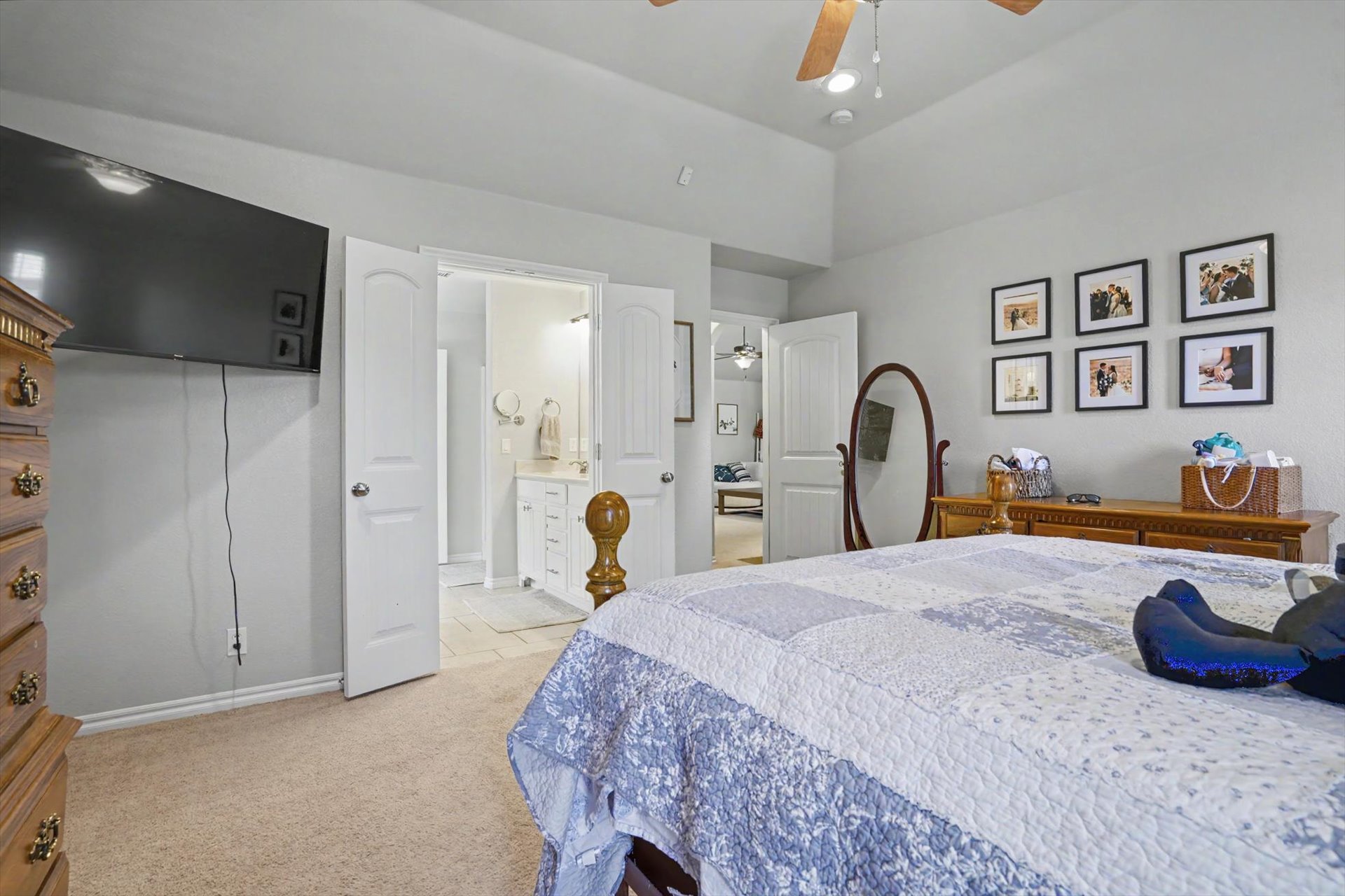 12529 S Date Place Property Photo 16