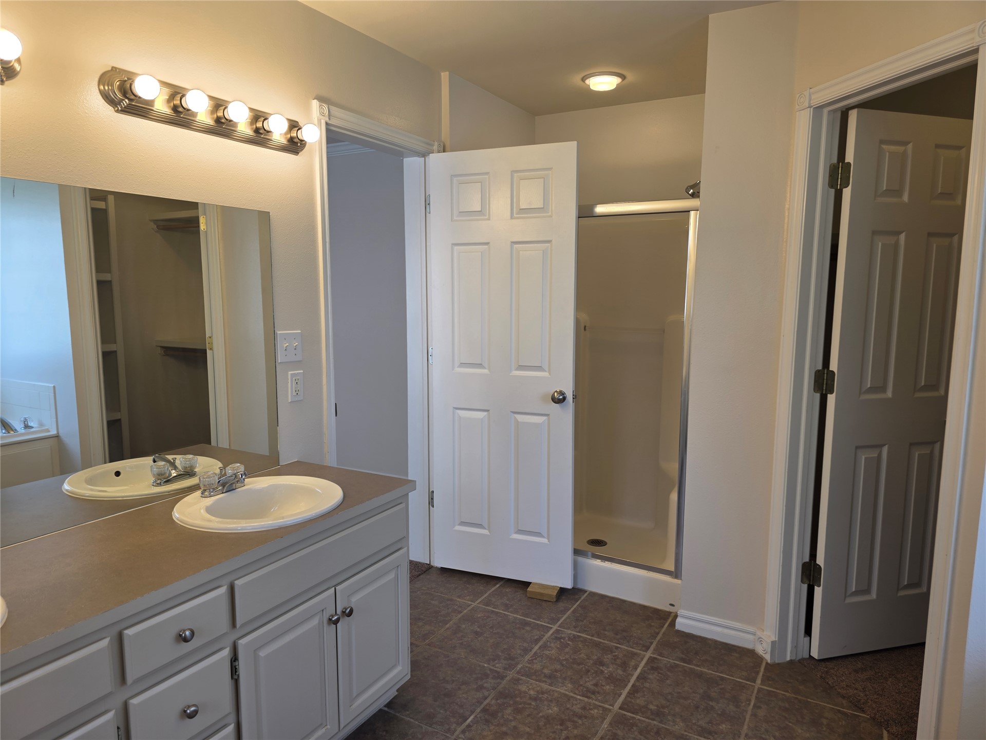 3917 Rosewood Place Property Photo 24
