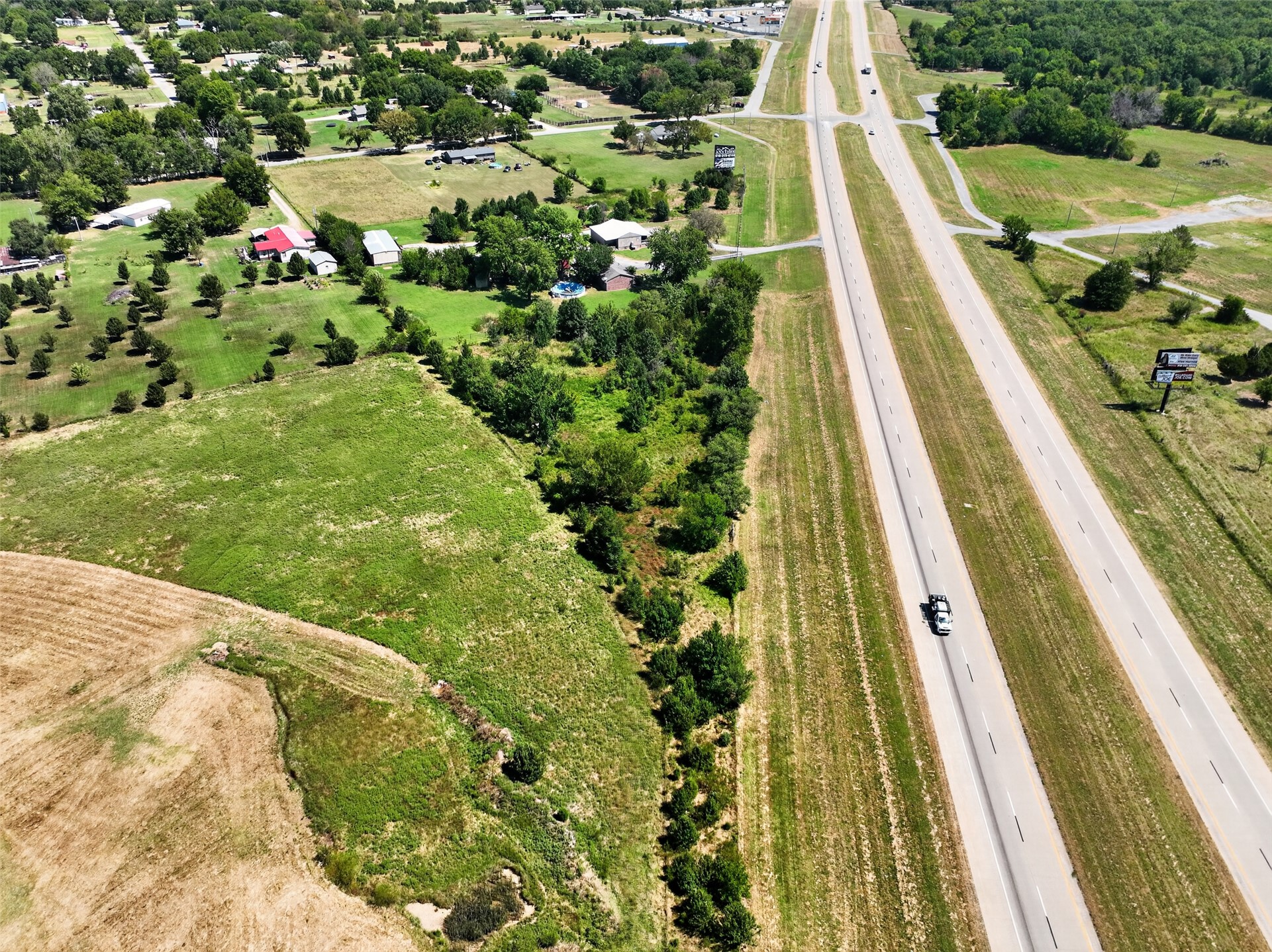 Hwy 169 Property Photo 4