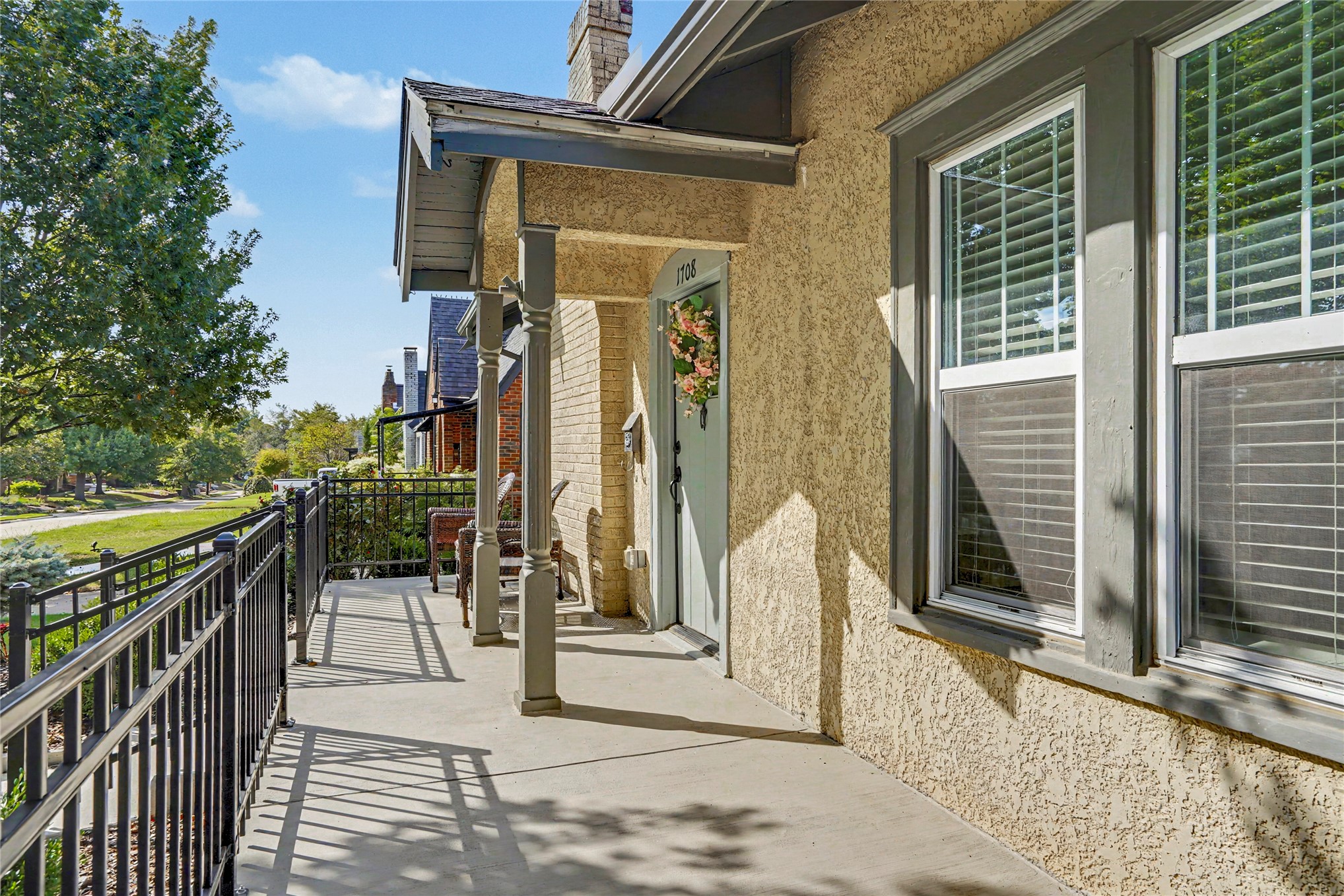 1708 S Gary Avenue Property Photo 3