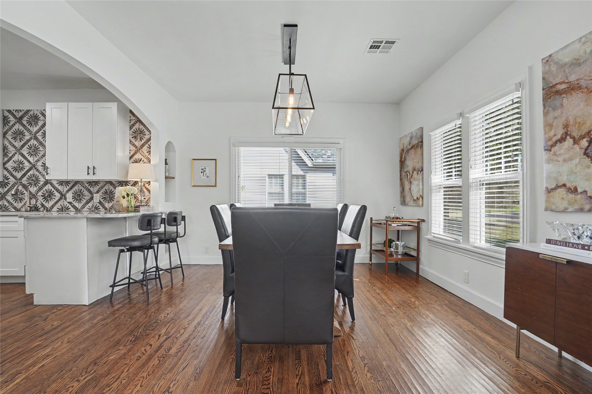 1708 S Gary Avenue Property Photo 9