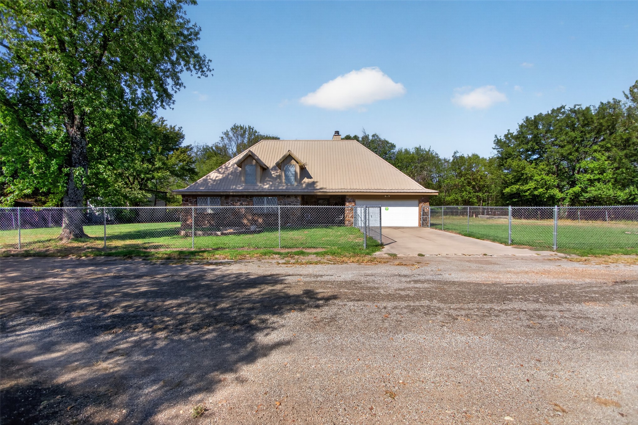 4088 S 4356 Property Photo 2