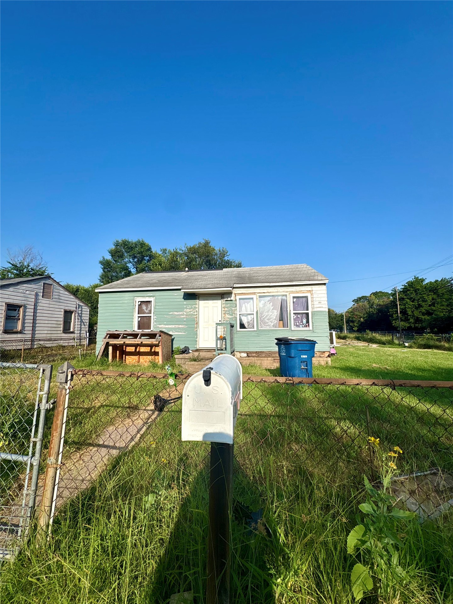 1104 S 53rd West Avenue Property Photo 1