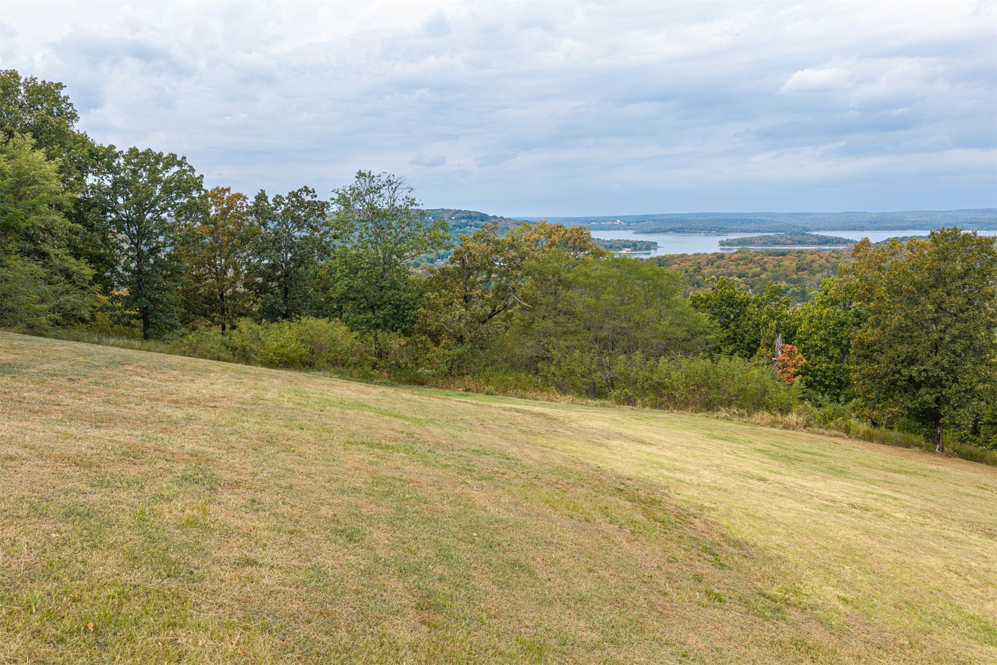 E Snake Creek Road Property Photo 2