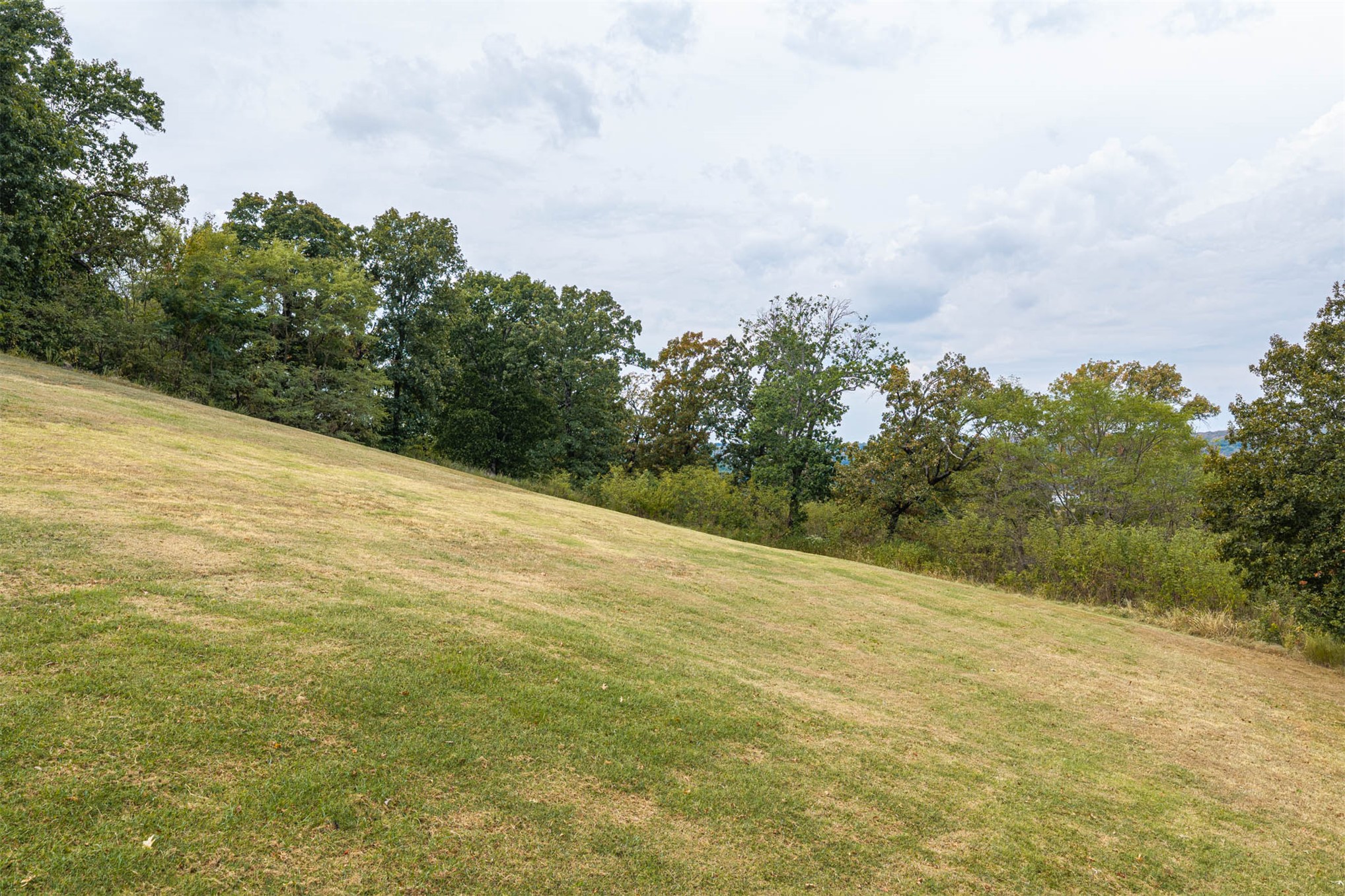 E Snake Creek Road Property Photo 4