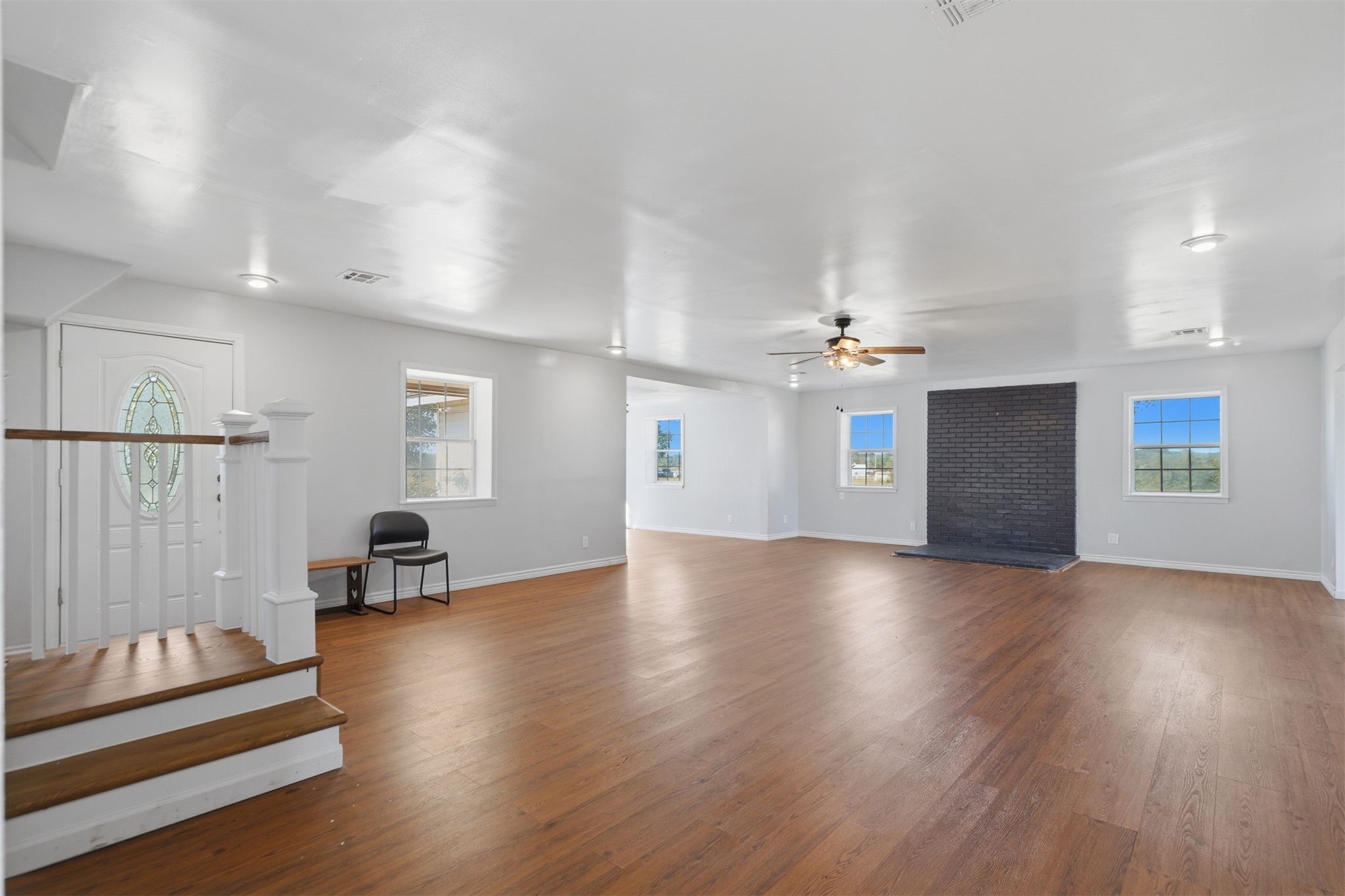 15603 E 440 Road Property Photo 3