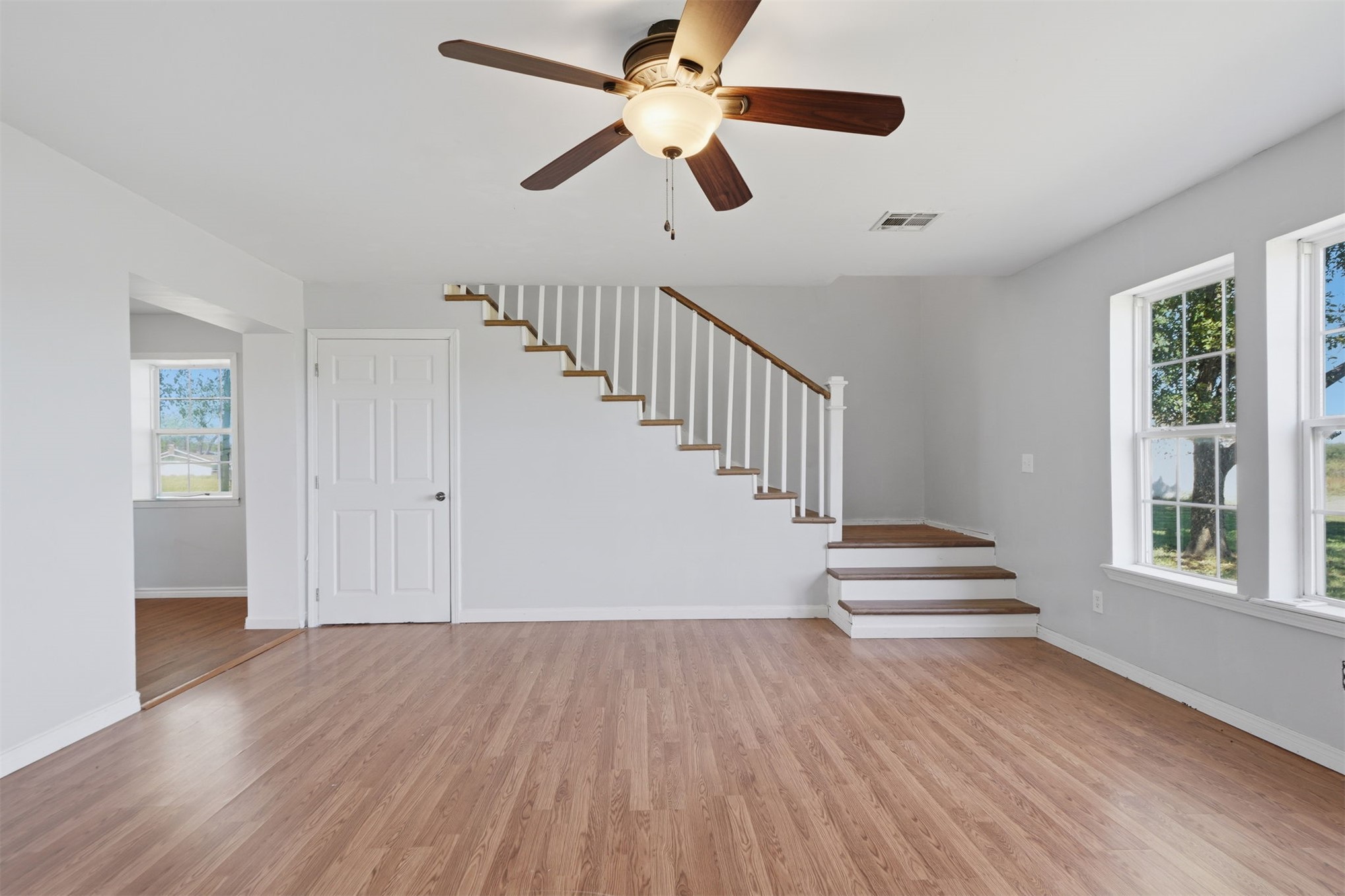 15603 E 440 Road Property Photo 14