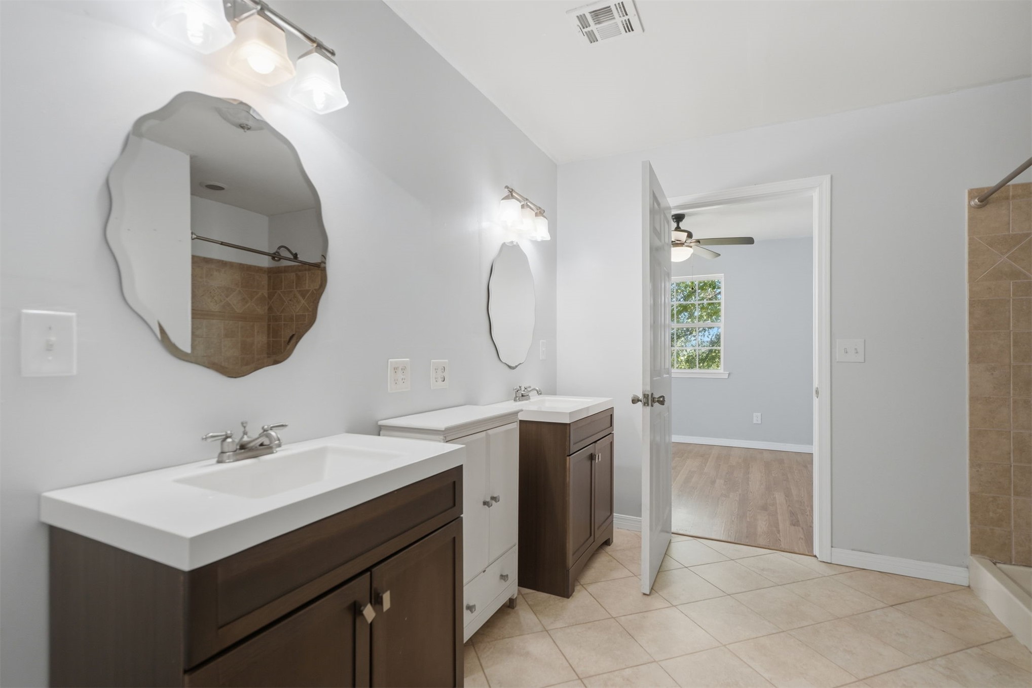 15603 E 440 Road Property Photo 34