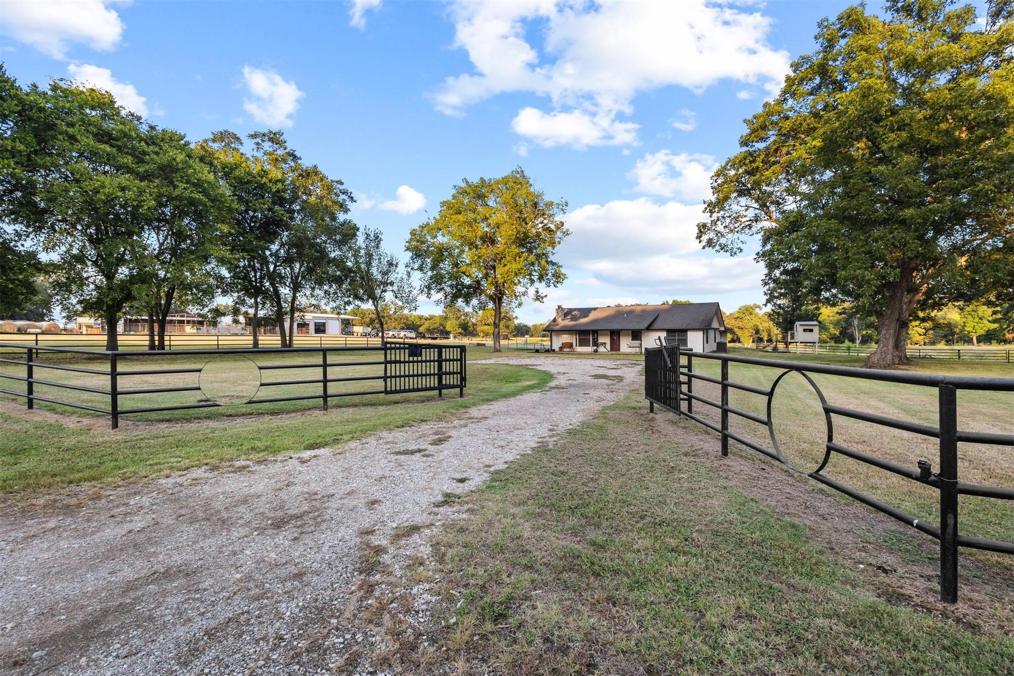 17428 Cumberland Road Property Photo 3