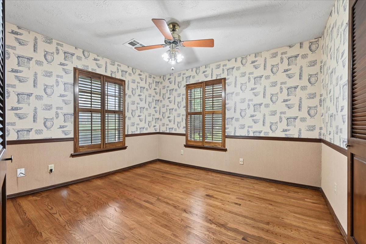6915 E 78th Place Property Photo 16