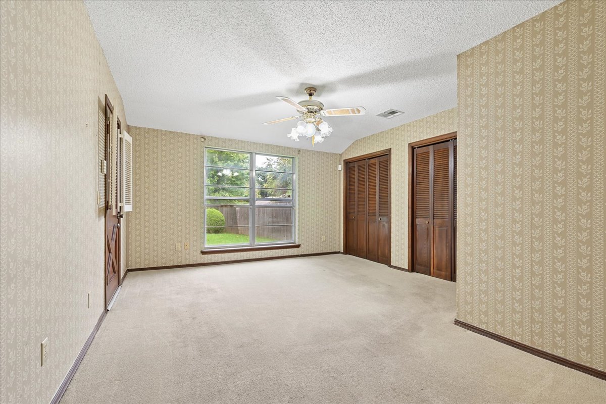 6915 E 78th Place Property Photo 17