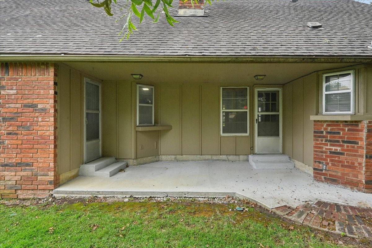 6915 E 78th Place Property Photo 32