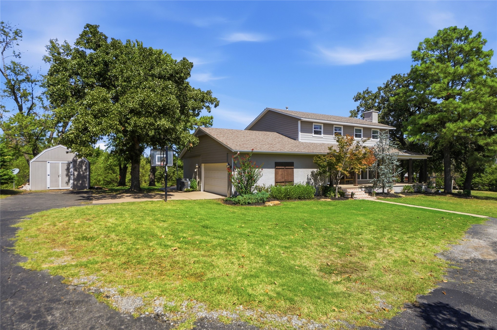 4231 Hillside Drive Property Photo 11
