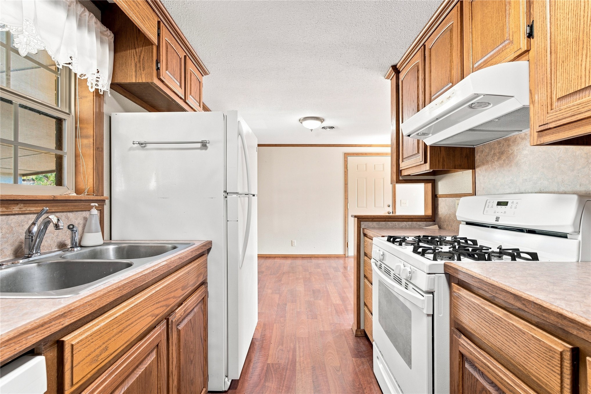 212 Duncan Avenue Property Photo 8