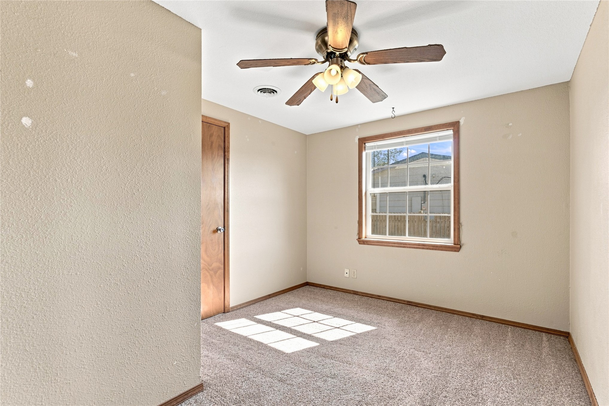 212 Duncan Avenue Property Photo 10