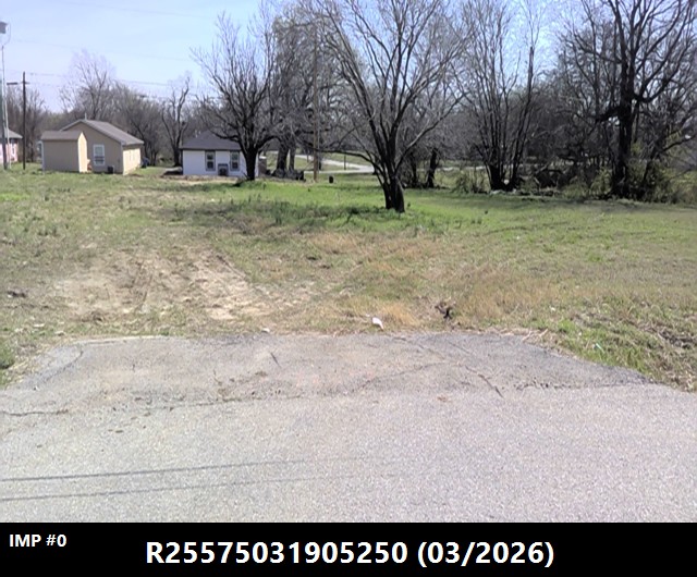 2711 N Quincy Avenue Property Photo 1