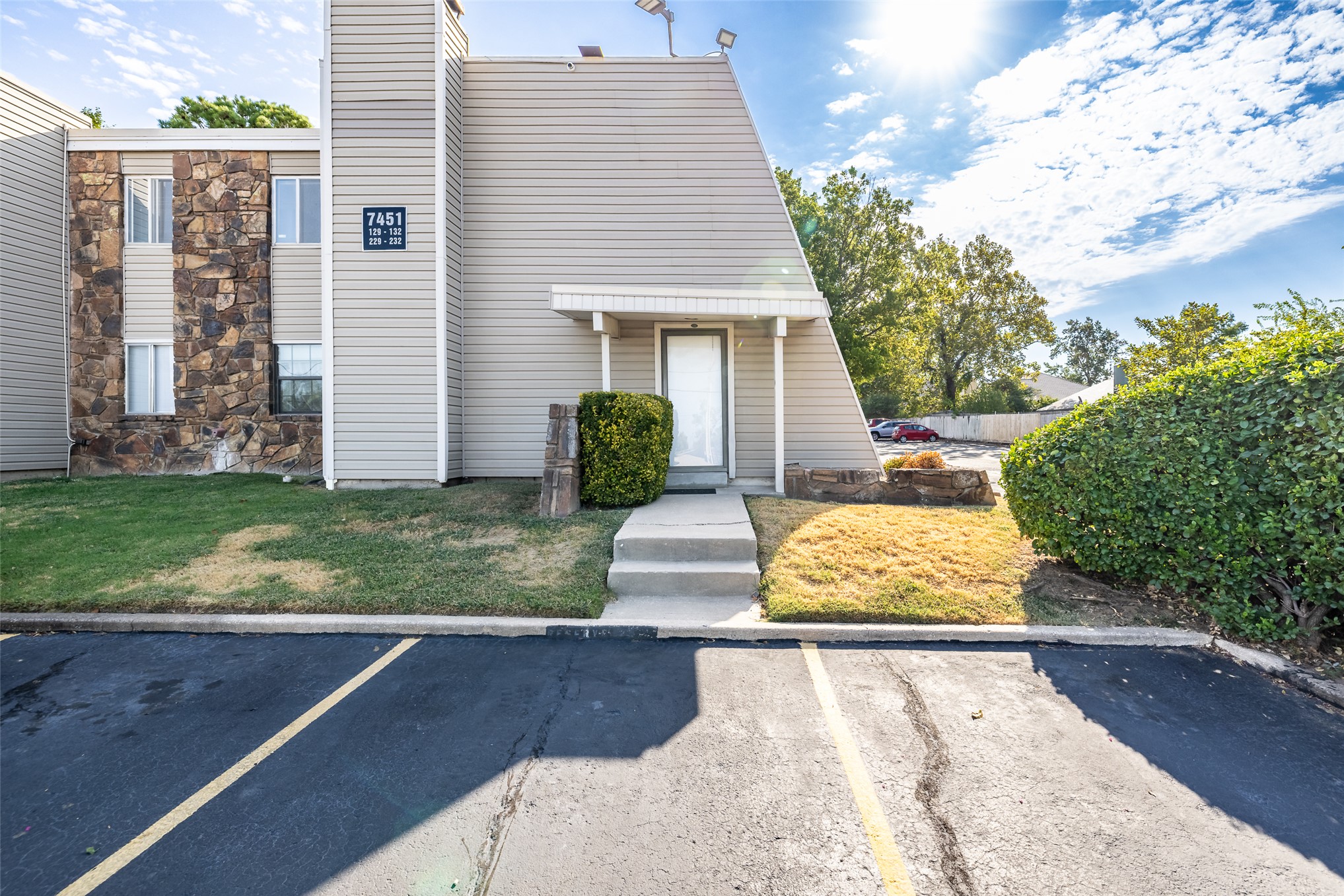 7451 S Yale Avenue 230 Property Photo 1