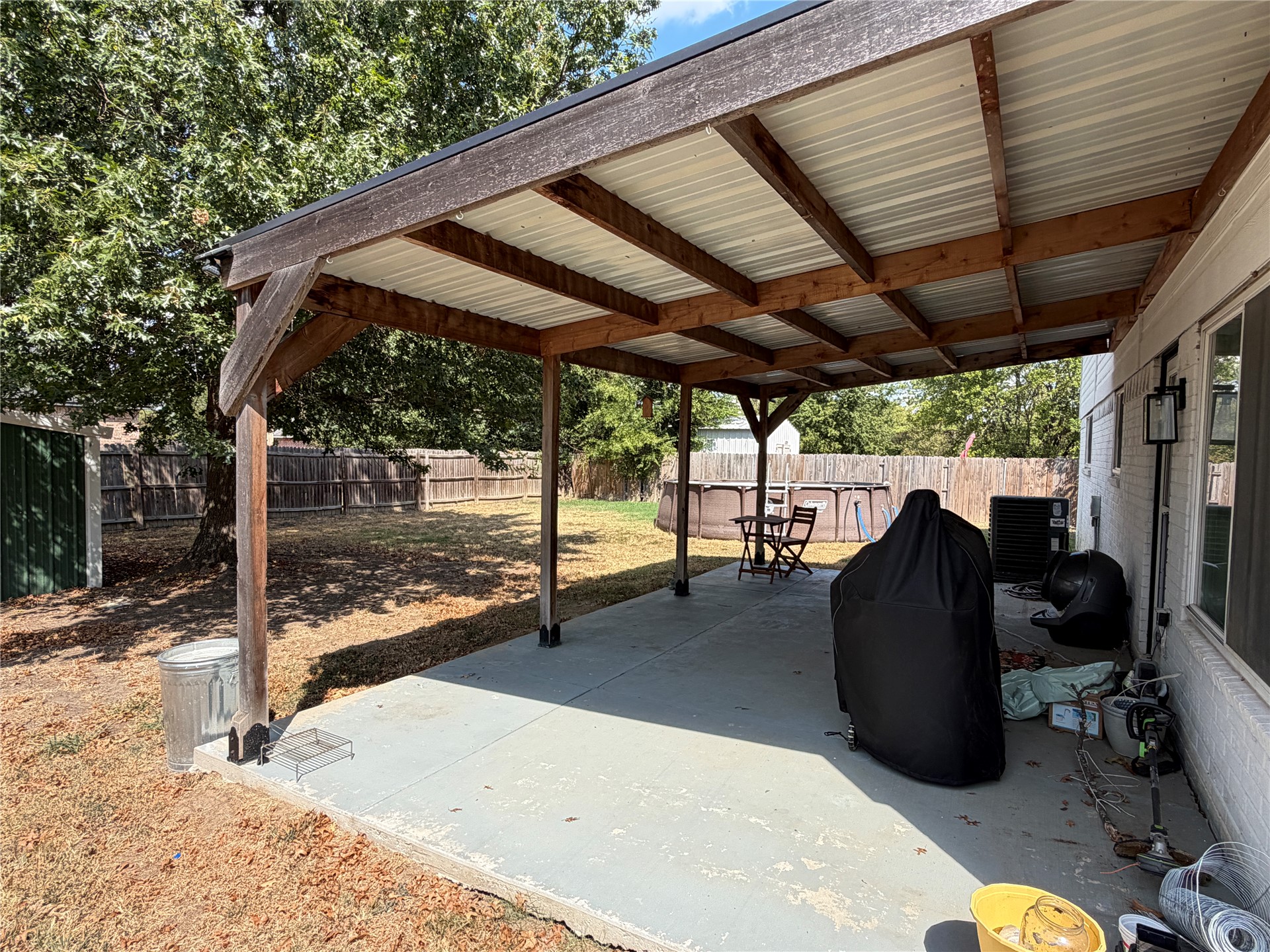 2708 Little John Drive Property Photo 21