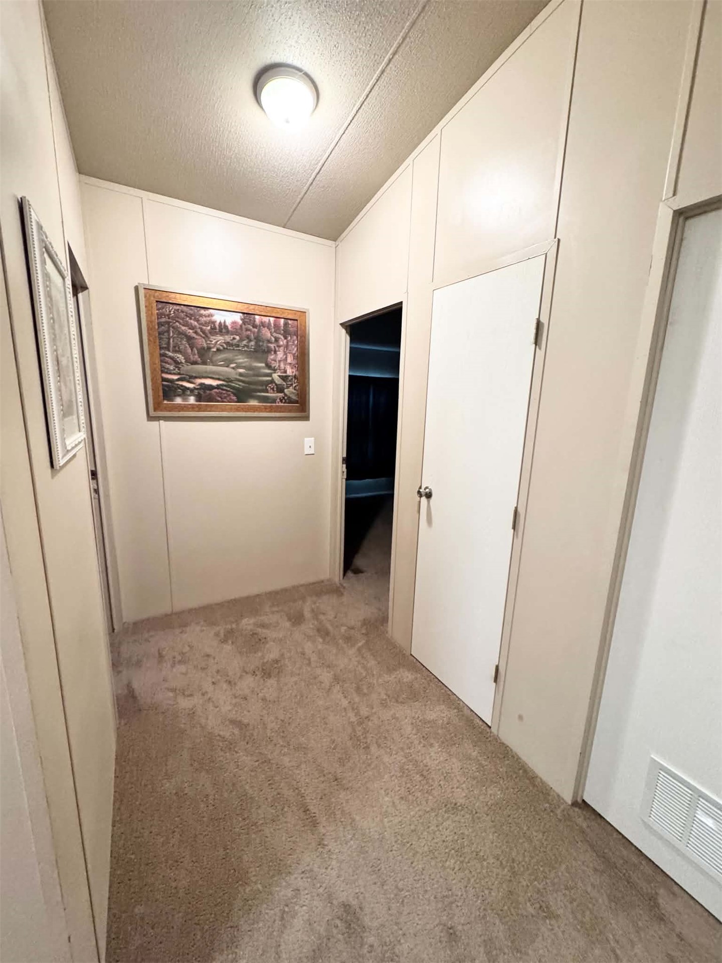 975 Claxton Property Photo 13