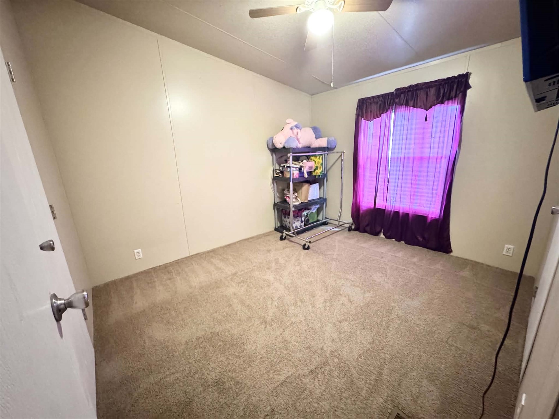 975 Claxton Property Photo 17