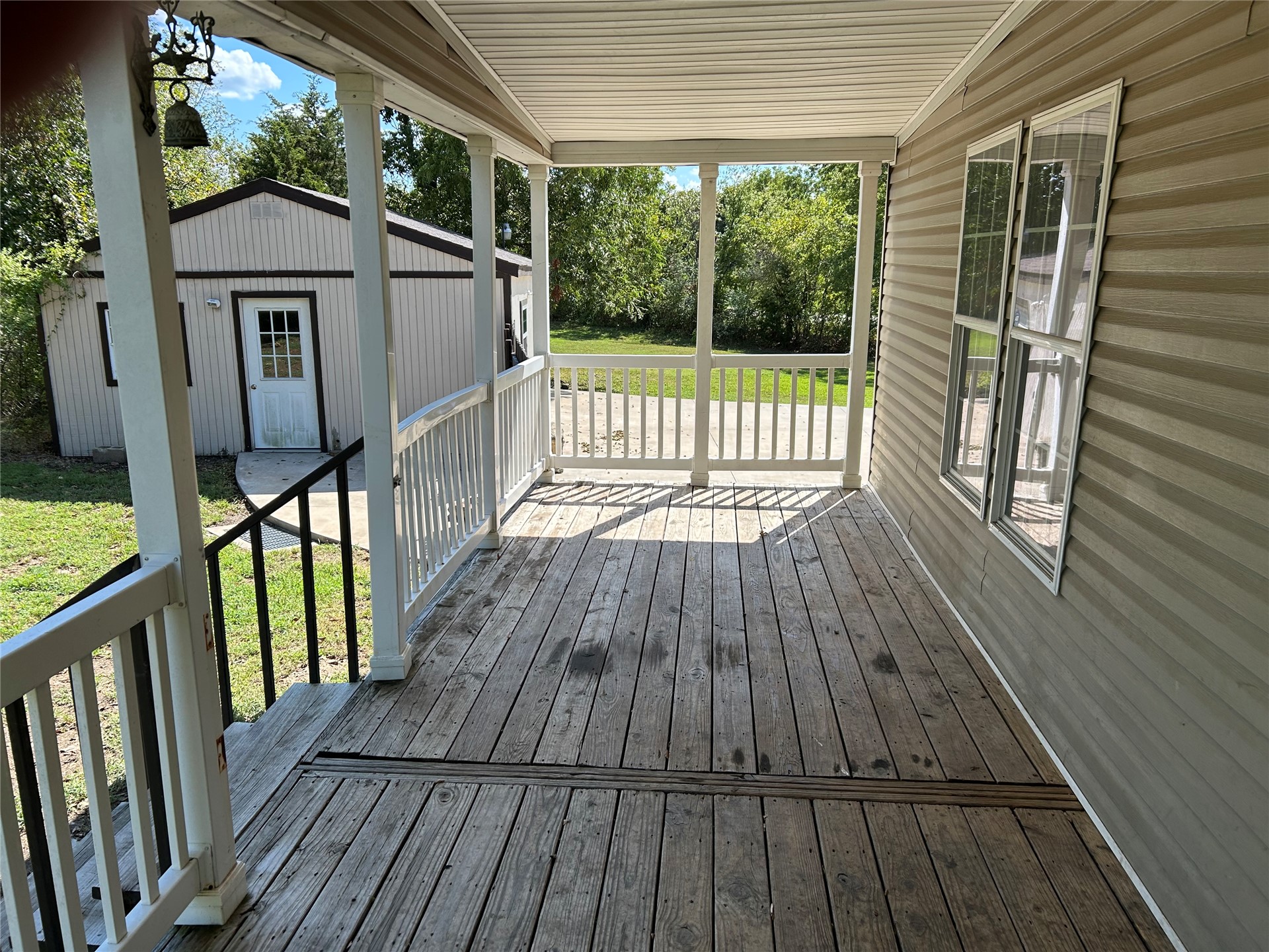18121 W Coyote Trail S Property Photo 14