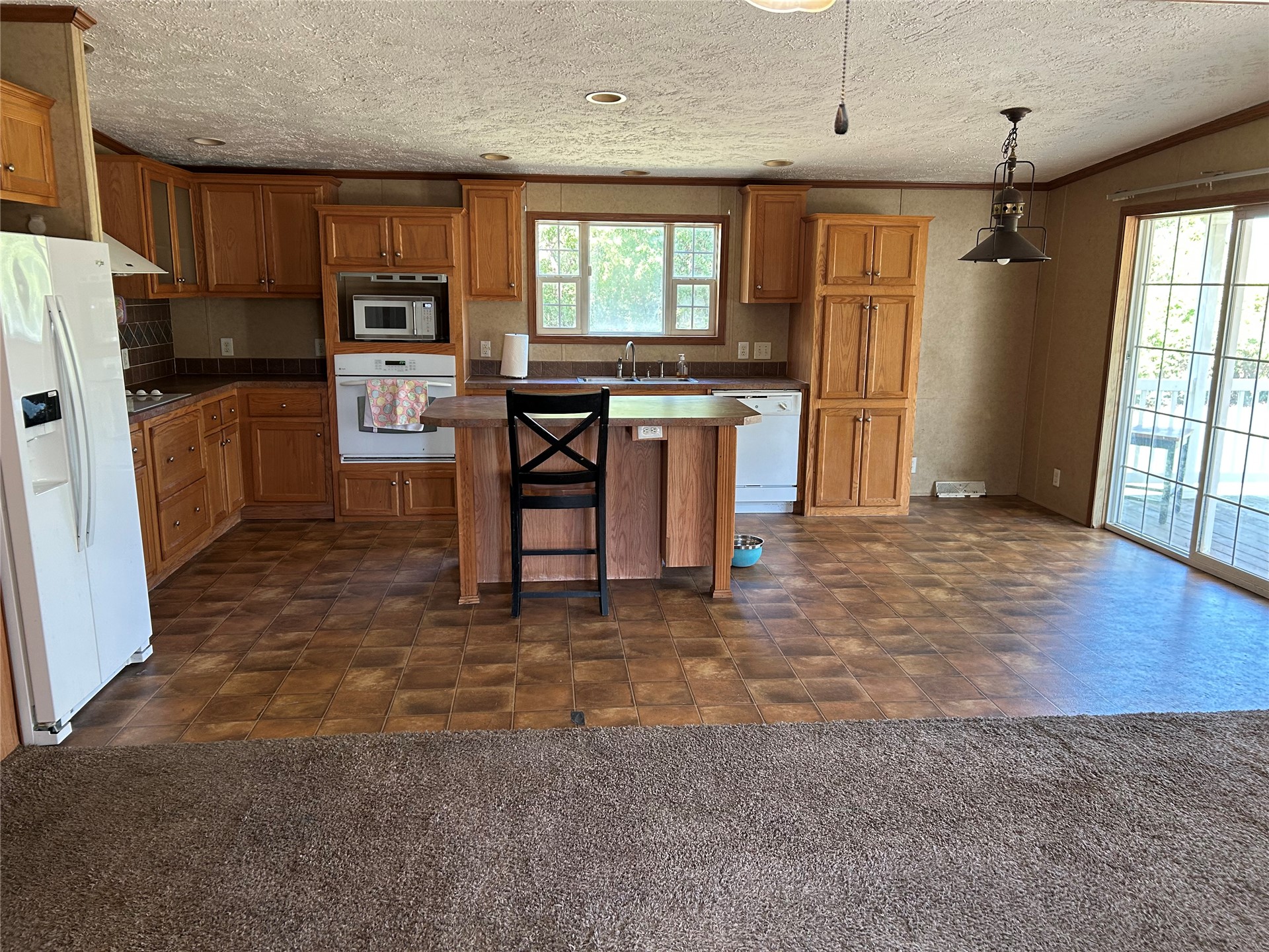18121 W Coyote Trail S Property Photo 26