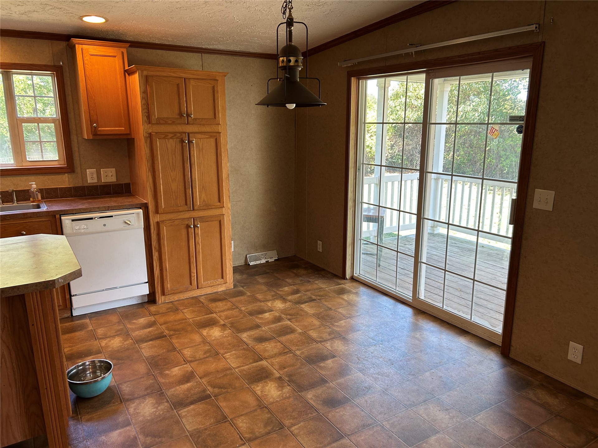 18121 W Coyote Trail S Property Photo 31