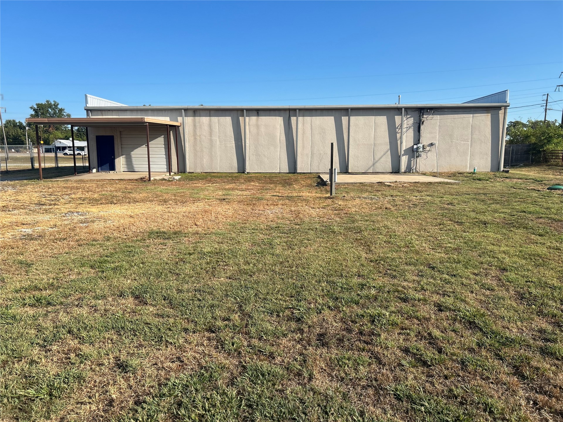 3200 W Cherokee Avenue Property Photo 6